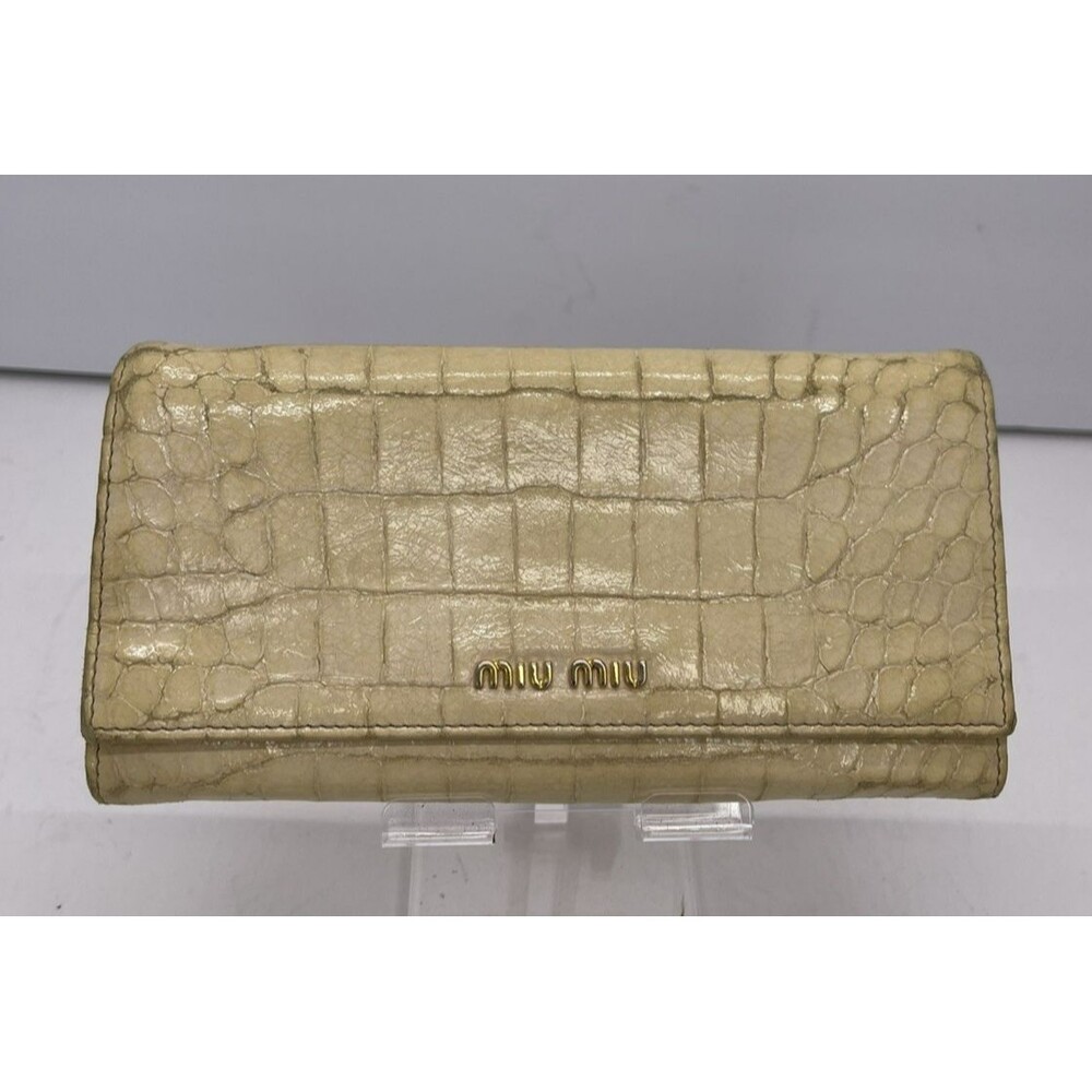 MIU MIU Logo Embossed Leather Long Bifold Wallet Ivory – Authentic/70